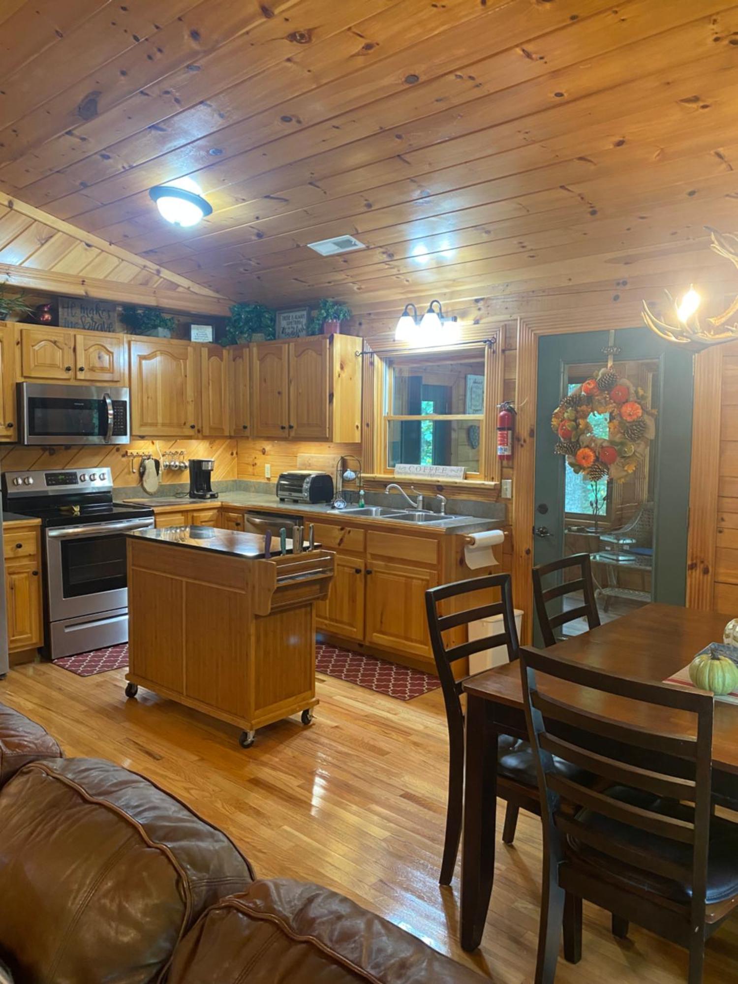 His Promises Cabin بيدجن فورج المظهر الخارجي الصورة