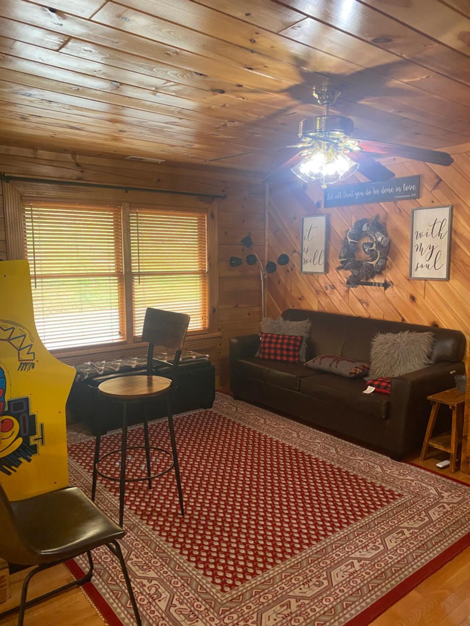 His Promises Cabin بيدجن فورج المظهر الخارجي الصورة